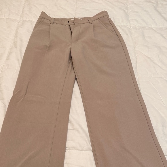 Abercrombie & Fitch Tailored Relaxed Straight Pants - Picture 6 of 7
